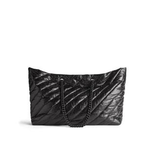 라프리마 발렌시아가 크러쉬 라지 캐리 올 퀼티드 토트백 771718 2AAWW 1000