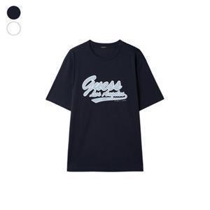 [게스] 유니 세미오버핏 중앙 게스 로고 반팔티 NP2KE408