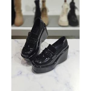 한슈 세이브존03 블리크 플랫폼 청키굽 로퍼힐 9.5cm AGHS241918byA