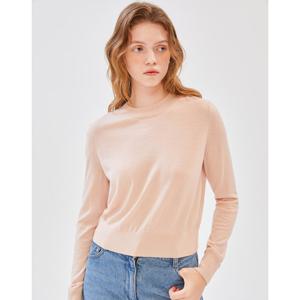 질스튜어트 뉴욕 여성 24FW 울 100% 핑크 백 버튼 포인트 라운드넥 니트 JSSW4C310P1