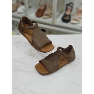 한슈 세이브존07 오픈토 레더 샌들2cm HS56811pn