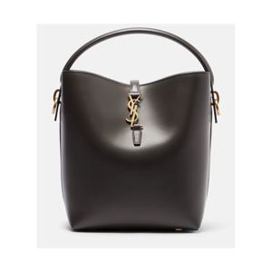 생로랑 Le 37 Cassandre 레더 버킷 백 P01090490