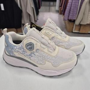 레드페이스 HC17 콘트라 PFS템포워킹화 RESGLCX23101화이트