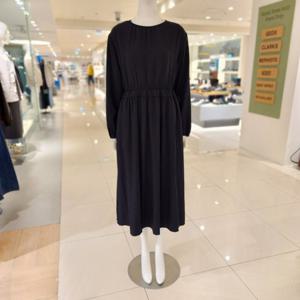 플라스틱아일랜드  (PS2WO381) 라운드 셔링 원피스