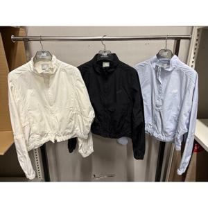 뉴발란스 에센셜 후디드 우븐자켓 W BB NBNAGCW202 10 19 51