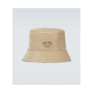 프라다 로고 탭 버킷햇 P00632783