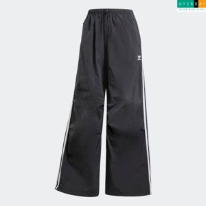 아디다스 현대백화점 [Women] 3-스트라이프 우븐 파라슈트 팬츠 IY7251 인기바지 [현대백화점 쇼핑백 증정]