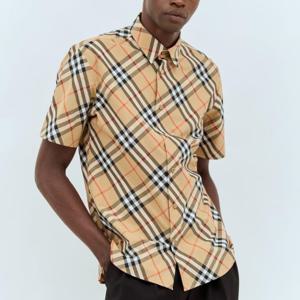 26 SS 버버리 시그니처 체크 프린팅 포플린 반팔 셔츠 베이지 8087637 B9368