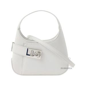 [페라가모] 여성 간치니 미니 호보 크로스백 21 5943 OPTIC WHITE 0769172