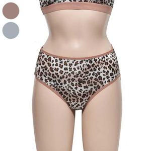 부드럽고 청량한 인견 호피패턴 삼각팬티