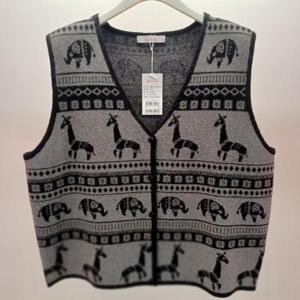 Latium HC06 크롭 앞오픈 코끼리 브이넥 신축성좋은 조끼 T2611vt02DG
