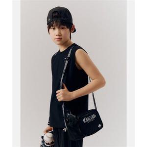 데상트 영애슬릿 보틀 크로스백 블랙 SR12JUBG13 SR12JUBG13_BLK0 290299