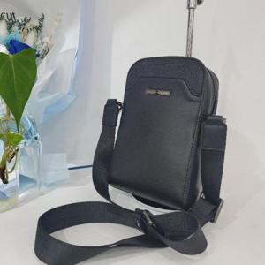 엘레강스파리 M백화점 시크한 미니 남성 크로스백 BPFH318-A