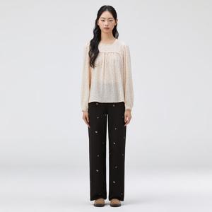 [써스데이아일랜드][여성]라운드넥 요크 셔링 블라우스(T262MBL151W)