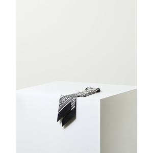 [헤지스] HISC6F311N2_여성 Toile de Jouy 네이비 쁘띠 실크 스카프