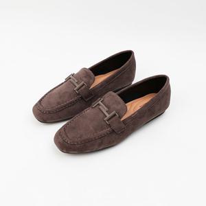 [신난다슈] 여성 로퍼 단화 2cm 플랫 구두 슬립온 발편한 쿠션 빅사이즈 RM2488121 브라운