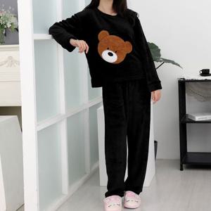 추운 겨울철 따스한 여성 수면 잠옷 빅베어 블랙