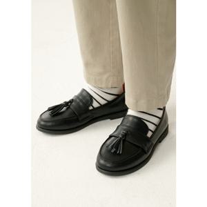 [빈] (BZ13AF01BK) 블랙 테슬 로퍼구두 BZ13AF01BK