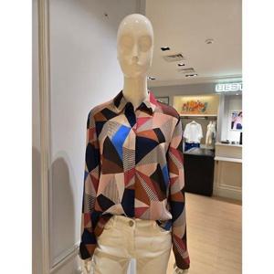 [베스띠벨리]BJBAI2418_멀티 프린트 카라 블라우스