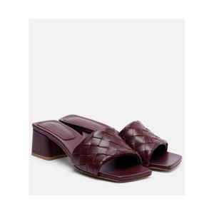 Bottega Veneta Parco 45 인트레치아토 레더 뮬 P01099507