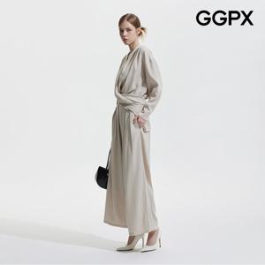 [GGPX] 백 버튼 밴딩 셔링 블라우스 투피스 (GP9ST010F)