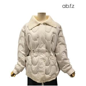 [에이비에프지]카라 니트 배색 포인트 누빔 점퍼 APA1ZU02A