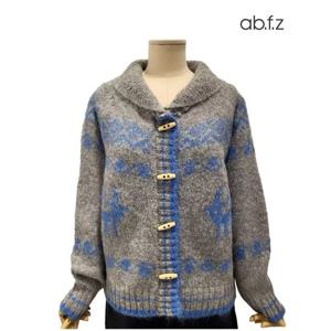 [에이비에프지]패턴 포인트 카라넥 울 긴팔 니트 가디건 APA1ZY34A