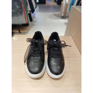 [파리게이츠] 26SS봄 여성 장미 패턴 논스파이크 골프화 (521F1SE001BK) 521F1SE001