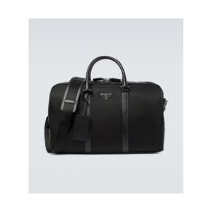 프라다 Re Nylon 사피아노 레더 더플 백 P00554645