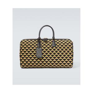 프라다 Symbole 라지 자카드 트래블 백 P00758812