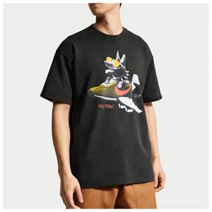 나이키 국내매장판 공용 반팔티 NSW 그래픽 티셔츠 IR7585-010