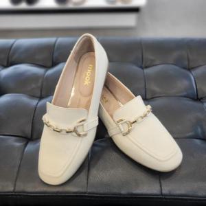 무크 세이브존07 여성 메탈 컴포트로퍼 516322207QY