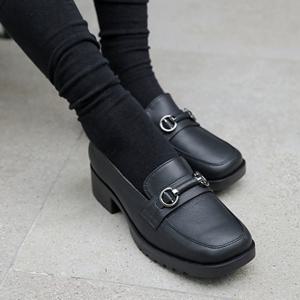 [지쎄공식몰] 천연가죽 여성수제화 비바 통굽 펌프스 GIS-44257