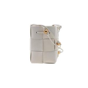 보테가 베네타 인트레치아토 미니 버킷백 화이트 714605VCP139009