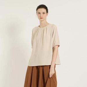 [비씨비지]라운드넥 턱 디테일 블라우스 (B5B5B448)