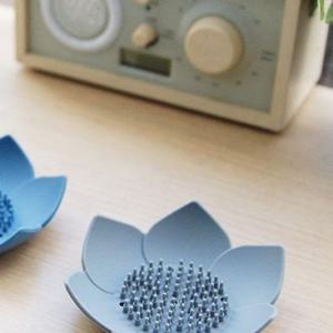 물빠짐 구멍이 있어 편리한 연꽃 비누받침 파스텔