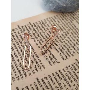 [이쁜] 볼트 달랑 큐빅 귀걸이