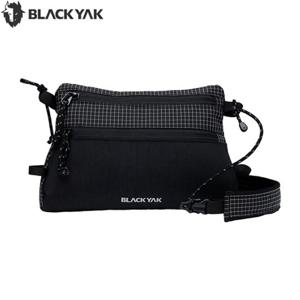 [블랙야크] 블랙야크 남여공용 아웃도어 등산 보조가방 크로스백 델타샤코슈 2BYABXV920BK 3BYABXV920