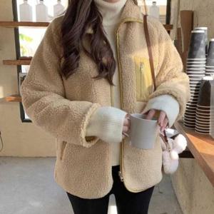 [옷은날개] 여자 가을 나들이 코디 편한 데일리 외투 양면 점퍼