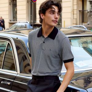 헤지스  25FW  남성 투톤 스트라이프 배색 카라 티셔츠 HZTS5F402N2