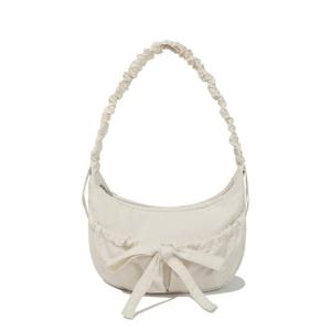 커버낫크로스백 CQK CO2507TB78-BE 클로버하트 셔링 미디움 나일론 호보백 Beige