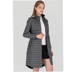 엘르골프 세이브존01 여성 기하학 패턴 레인코트 점퍼 6J22951 199