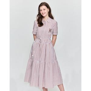 헤지스 여성 25SS 시어서커브라운 자수 포인트 티어드 반소매 원피스 HSDR5B402W2