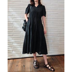 헤지스 여성 시어서커블랙 브이넥 반소매 원피스 HSDR5BS01BK