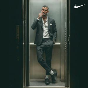 나이키 레볼루션 8 이지온 남자 끈없는 운동화 런닝화 올블랙 HQ2414-003