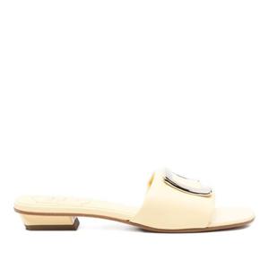 로저비비에 버클 디테일 오픈 토 슬라이드 RVW81644920 91TG020