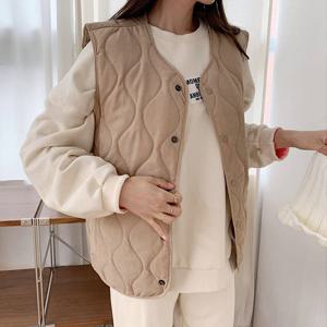 [한정수량] [올리비에스클로젯] 물결 누빔 베스트_O2411VT004D