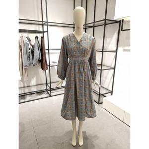 페이지플린  (F5AOP005) 브이넥 체크 긴팔 롱 원피스