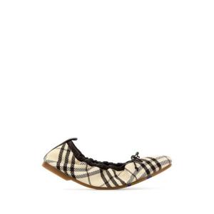 버버리 여성 베이지 캔버스 자수 발레리나 8121533 B2529