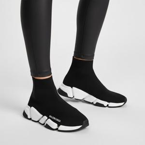 발렌시아가 여성 스피드러너 2.0 스니커즈 (617196 W2DB2 1015 23F)